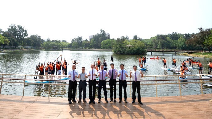 清華創校112週年　成功湖立槳歡慶圖片