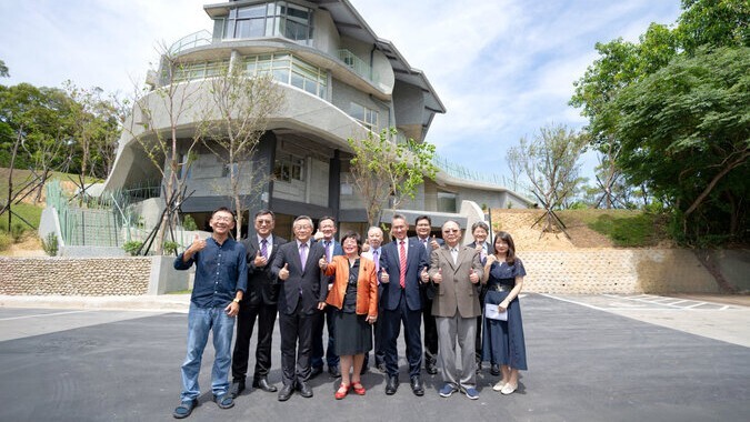 融合文學與自然 清華大學文學館落成圖片